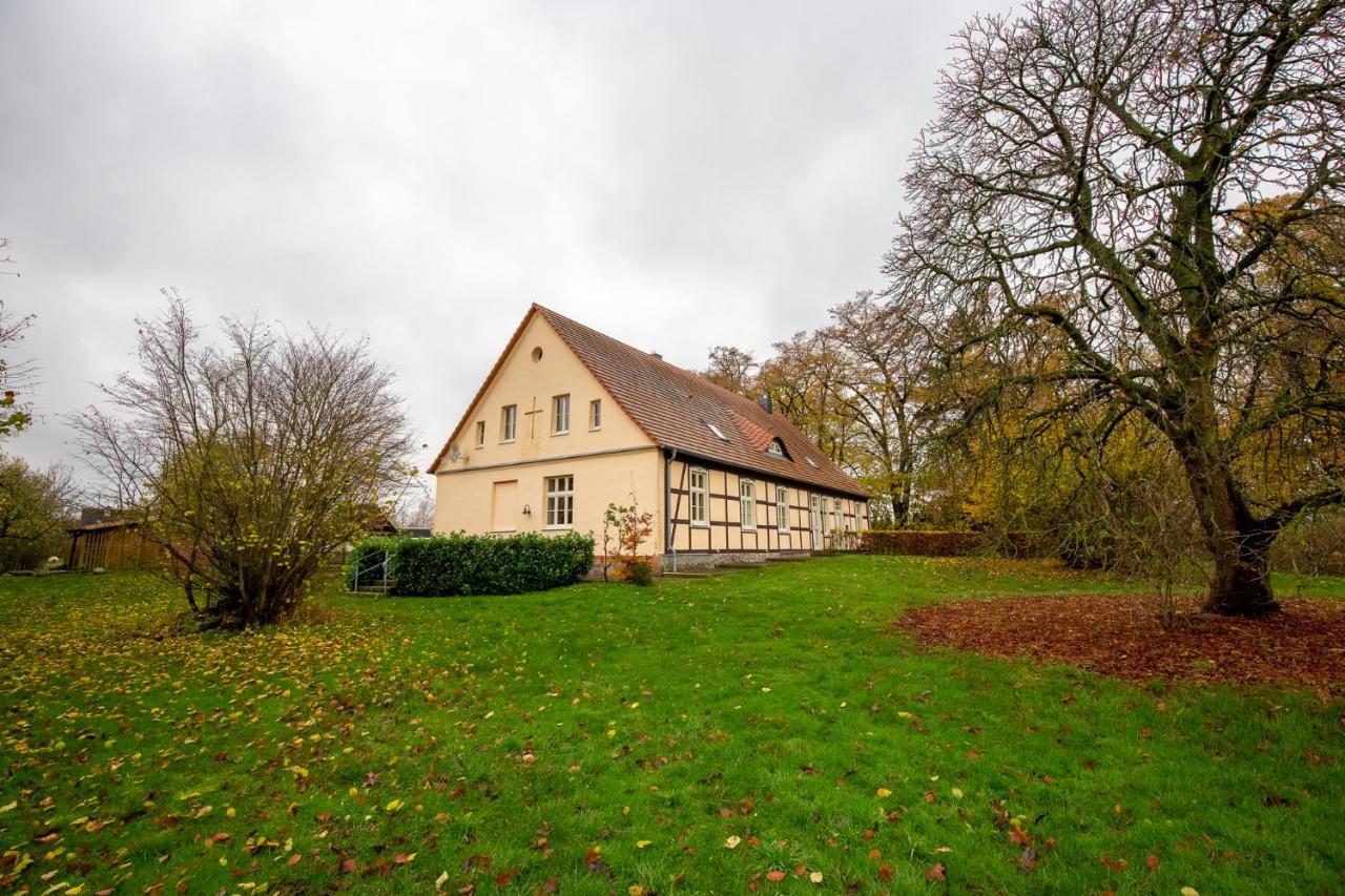 Altes Pastorat Schwichtenberg Borrentin 外观 照片